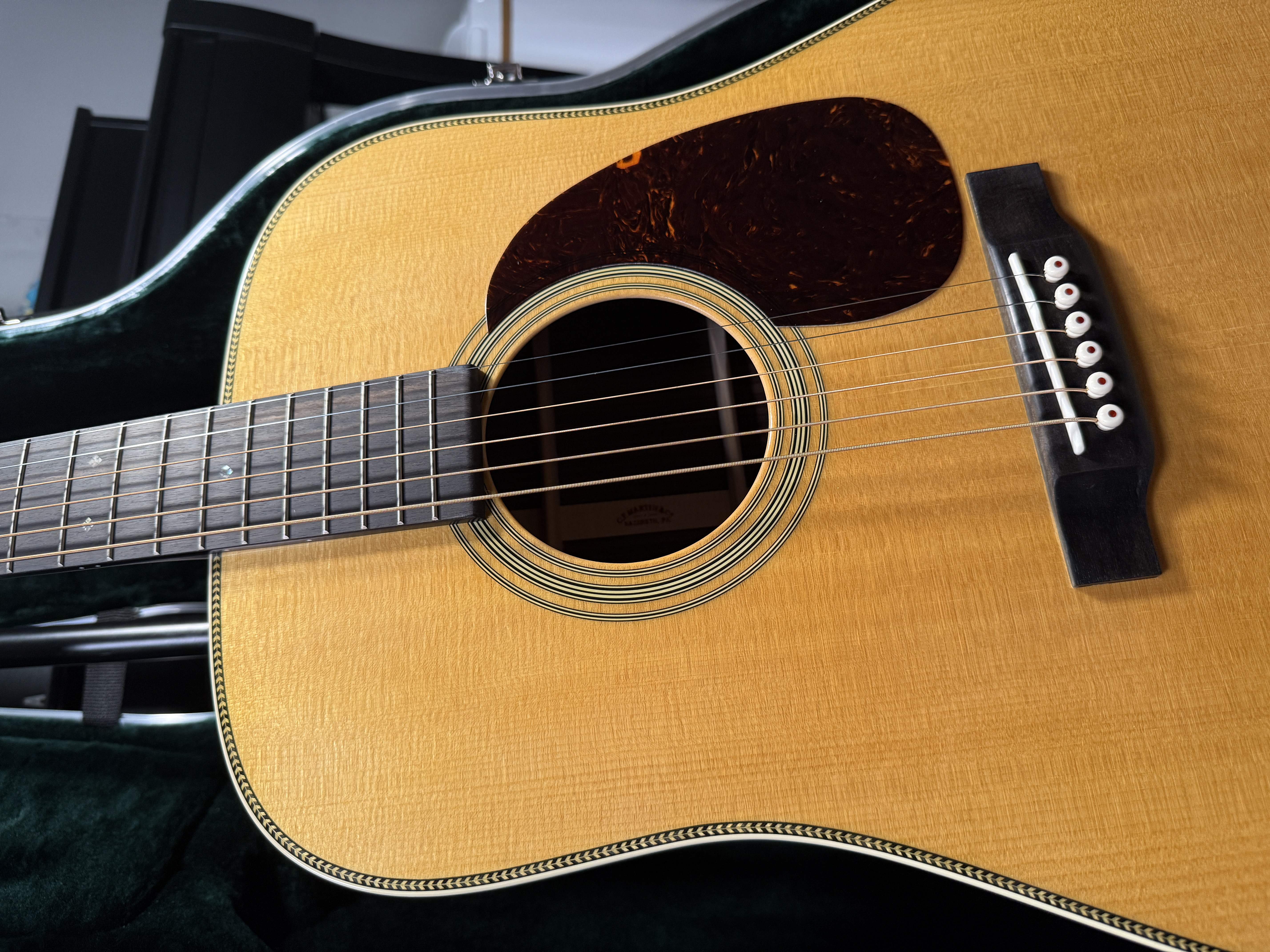 马丁HD28实拍图3