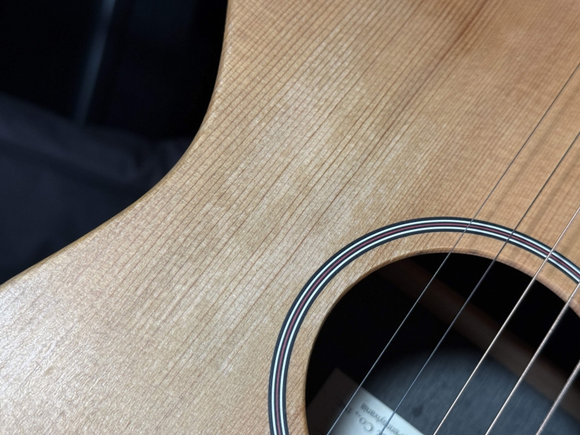 马丁LX1E瑕疵细节实拍图4