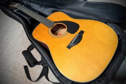 雅马哈FG3红标3全单 全新库存琴 清库存当二手吉他卖 0瑕疵